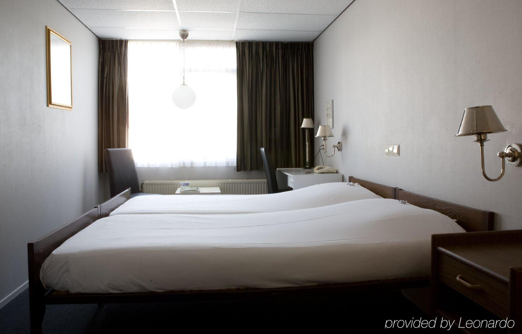 Fletcher Hotel Restaurant De Zon Oosterwolde  Ruang foto
